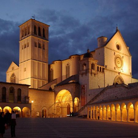 Хостел San Francesco Acquasparta Екстер'єр фото