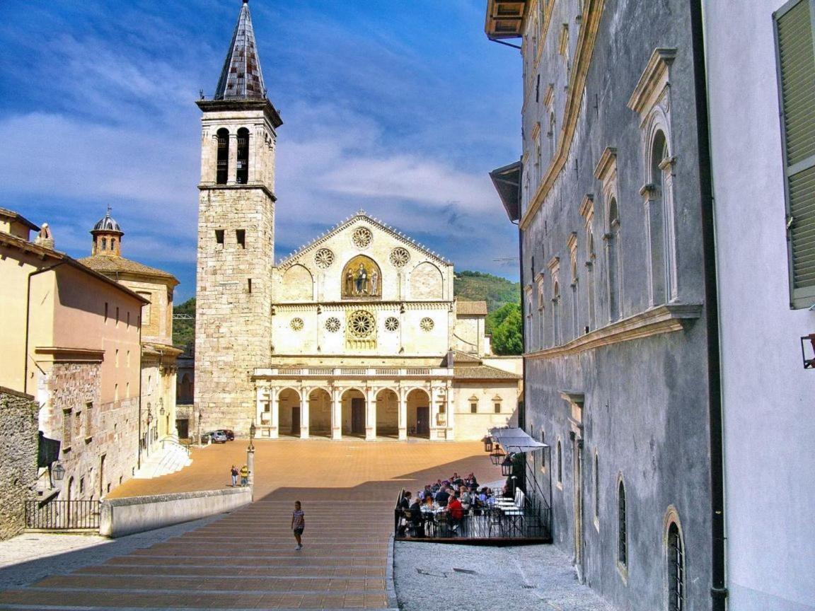 Хостел San Francesco Acquasparta Екстер'єр фото